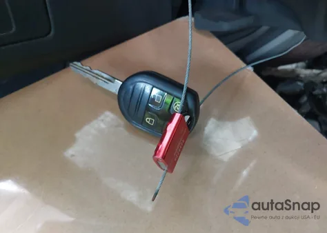 2013 Ford F-150 Lariat z USA, uszkodzony, nr VIN 1FTFW1CT7DKF54179